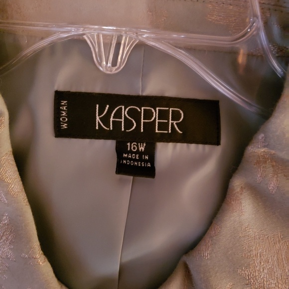 Woman's Jacket/Blazer/Suit Jacket - Picture 2 of 2